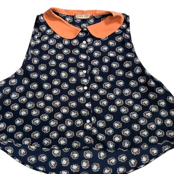 Navy Floral Sleeveless Crop Top with Coral Peter Pan Collar Size XL - Picture 2 of 7